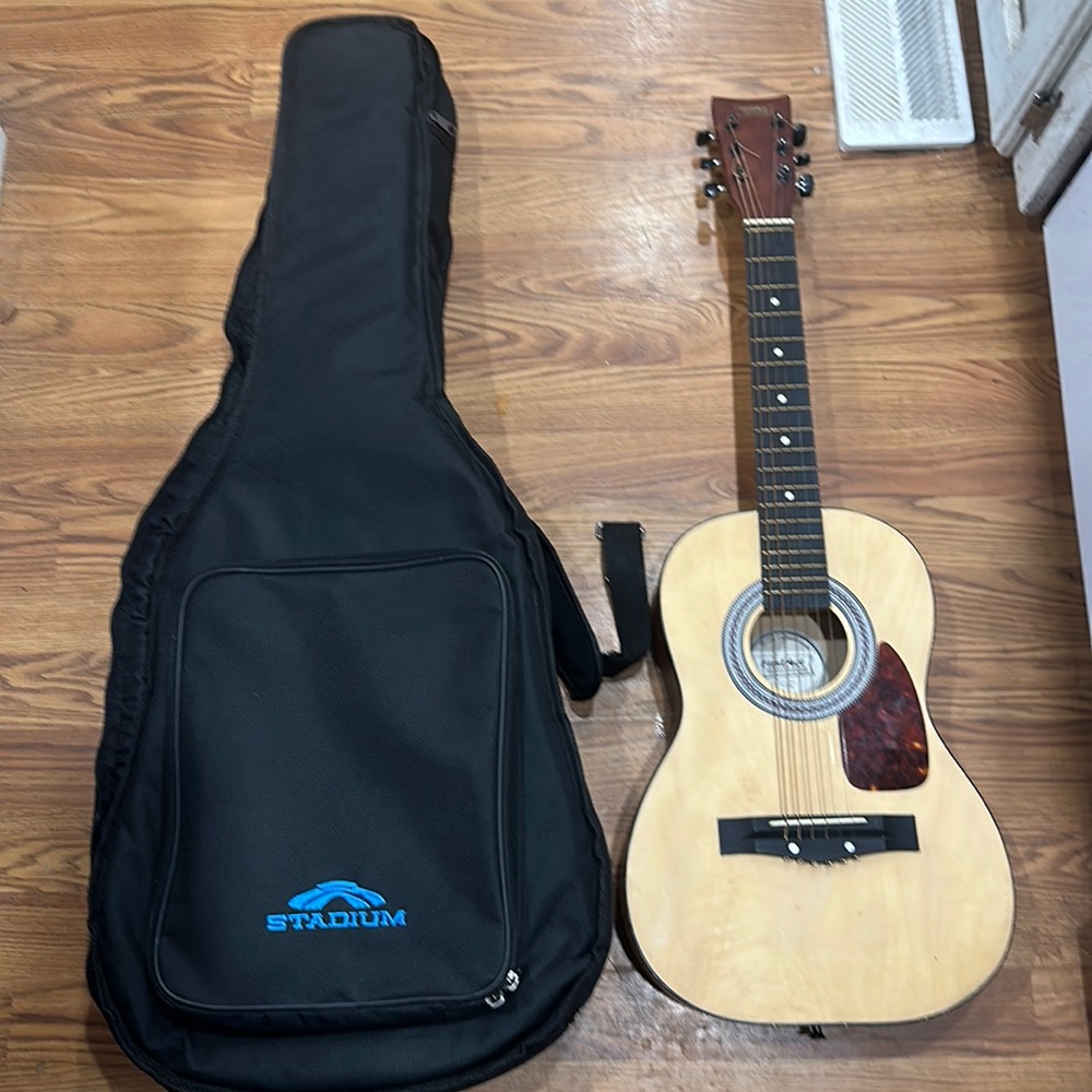 First Act beginners guitar with Stadium case